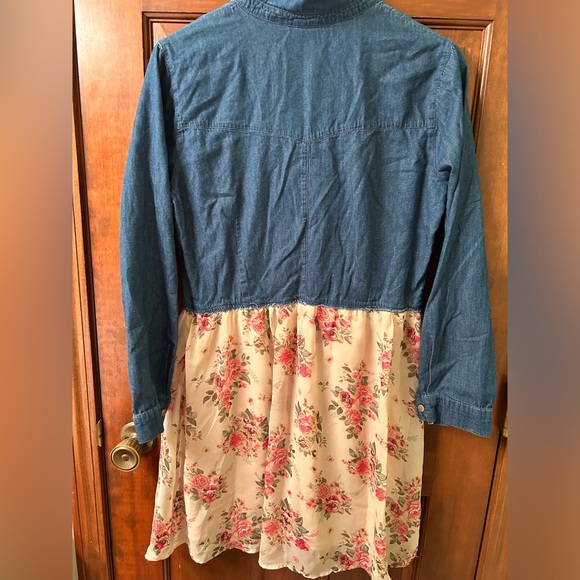 CANYON RIVER BLUES VTG Y2K Shirtdress with snap buttons. Size L - Picture 6 of 7